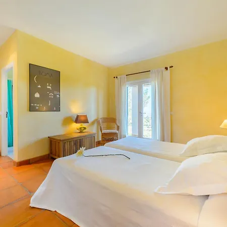 Roca Villa